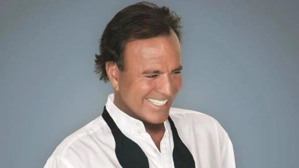 Julio Iglesias desmiente rumores sobre su retirada