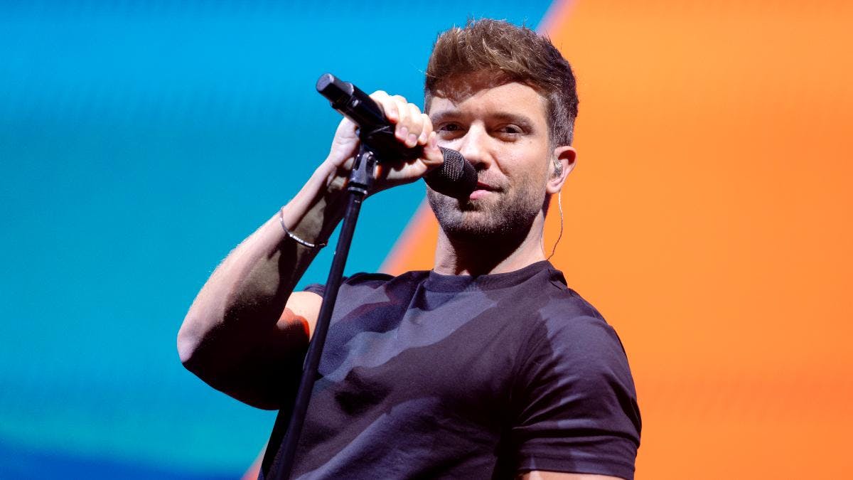 PABLO ALBORÁN: LA VOZ QUE CONQUISTA CORAZONES EN CADA NOTA