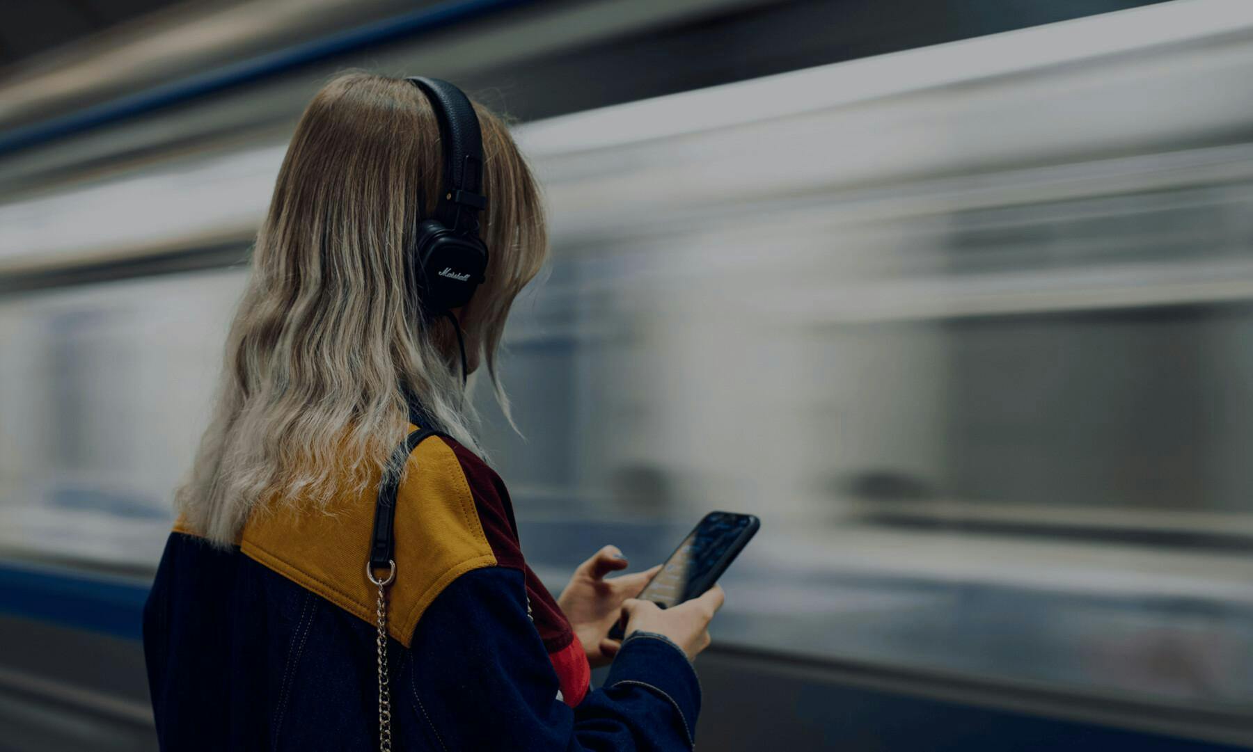 LOS DERECHOS DE AUTOR Y EL FUTURO DE LA MÚSICA EN LA ERA DIGITAL