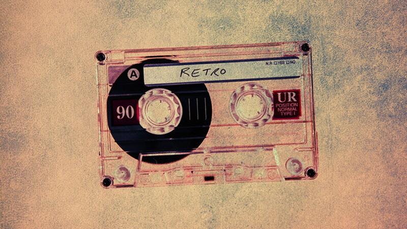 LA NOSTALGIA MUSICAL: ¿POR QUÉ SEGUIMOS ESCUCHANDO LOS ÉXITOS DE HACE DÉCADAS?
