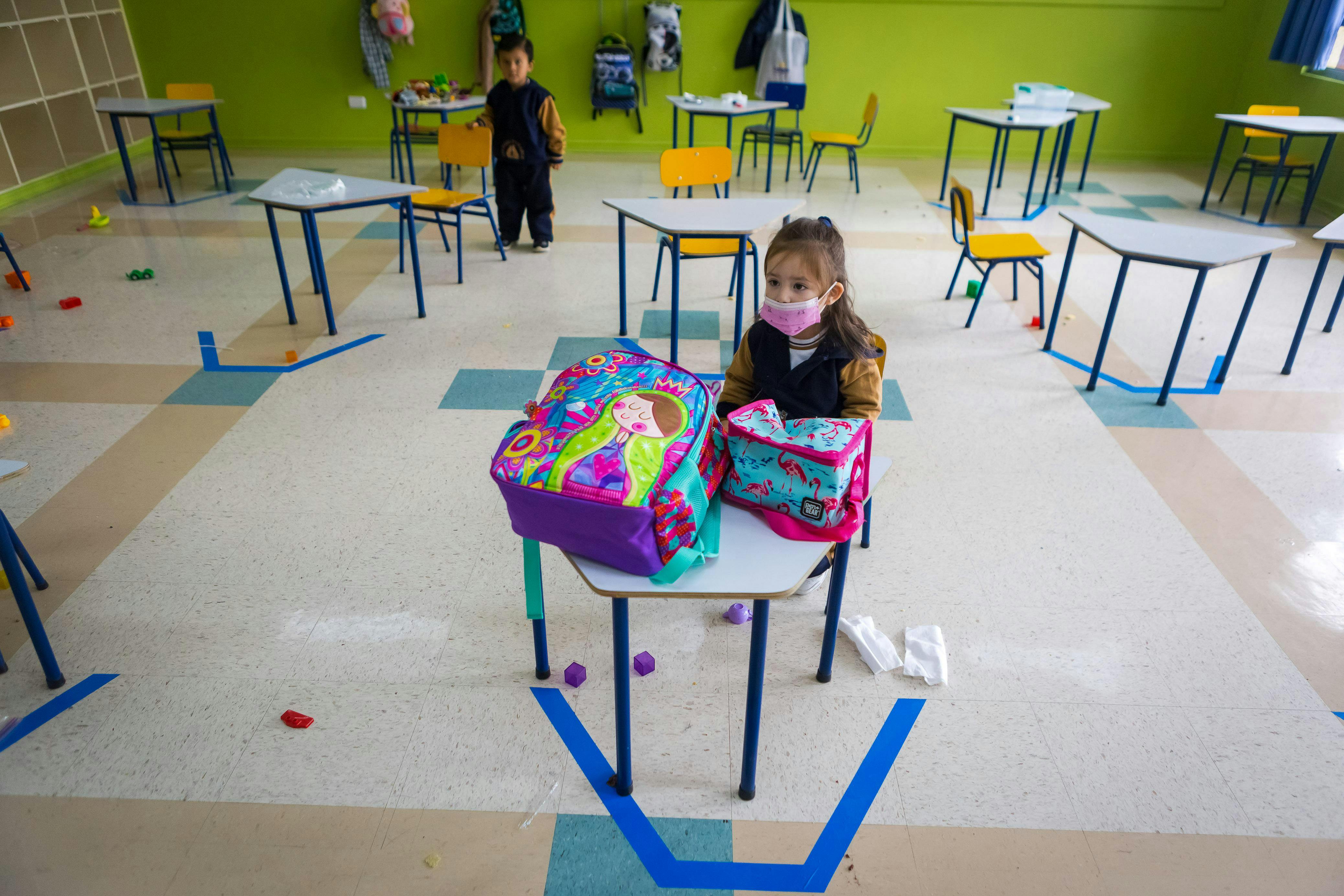 Infectóloga Claudia Cortés y uso de mascarillas en colegios: Sacarlas va a implicar un leve aumento de casos, pero pareciera ser beneficioso”