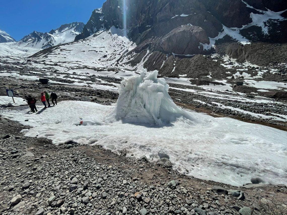 El Club del Cambio | ¿Qué son las estupas de hielo? Conoce el proyecto que congela agua en la cordillera