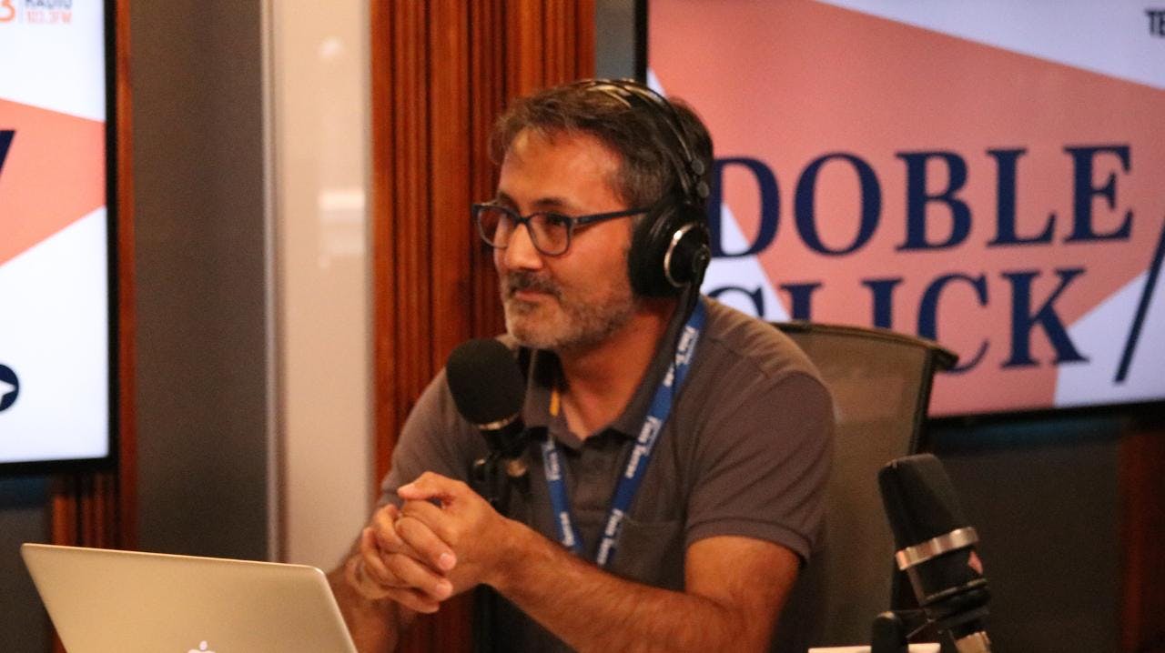 Cristián Prado por digitalización de NNA: “Hemos integrado de una manera casi irracional el celular a nuestra vida diaria y esto lo copian los niños”