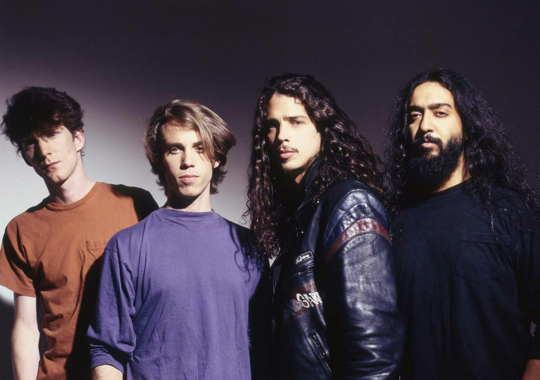 Abandono y gritos detrás del escenario: El escandaloso último show de Soundgarden que antecedió la carrera solista de Cornell