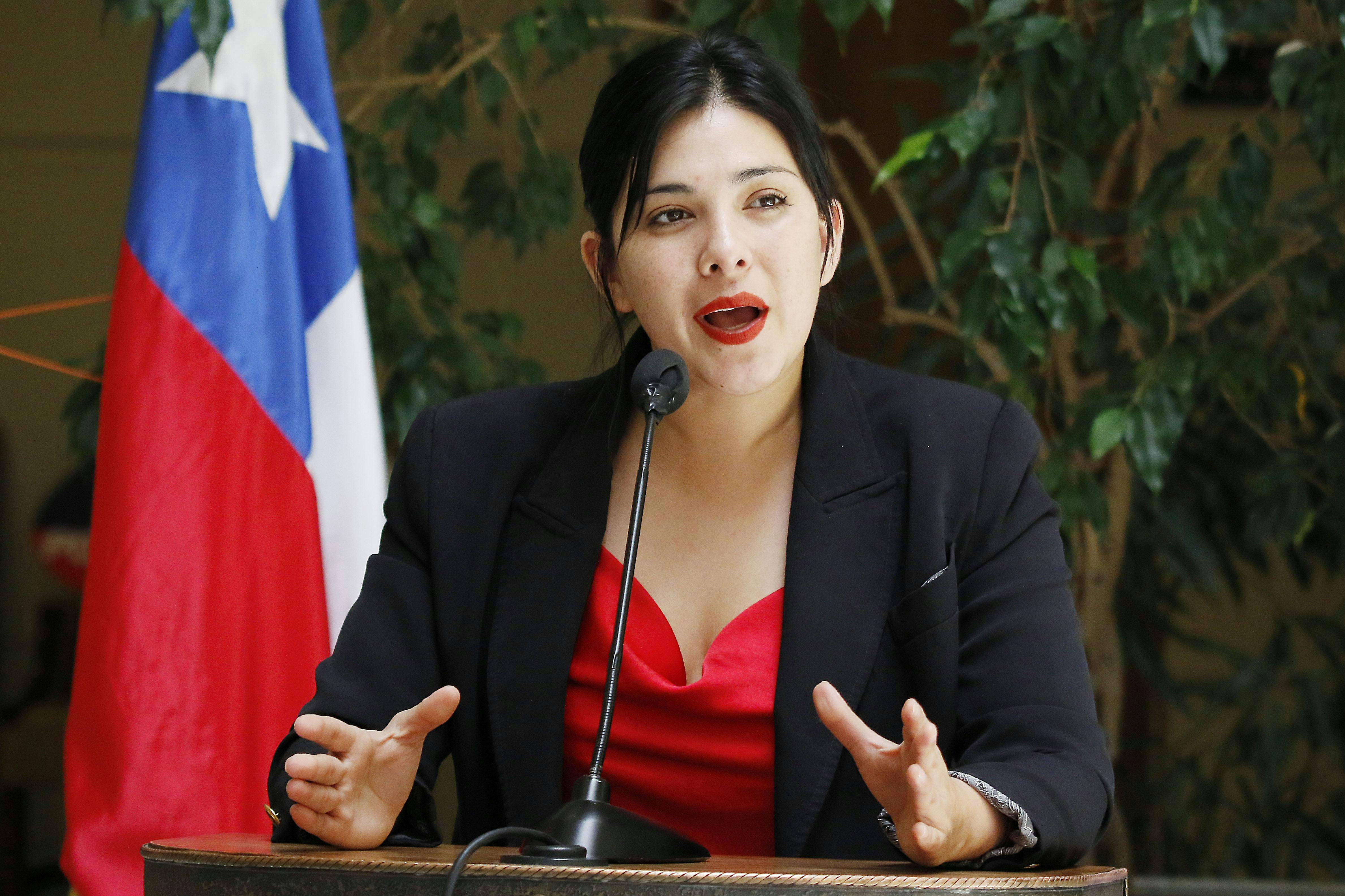 Diputada Cariola (PC) por la aprobación del proyecto de 40 horas: “Esto logró tomar un buen puerto porque el Gobierno actual decidió patrocinarlo”
