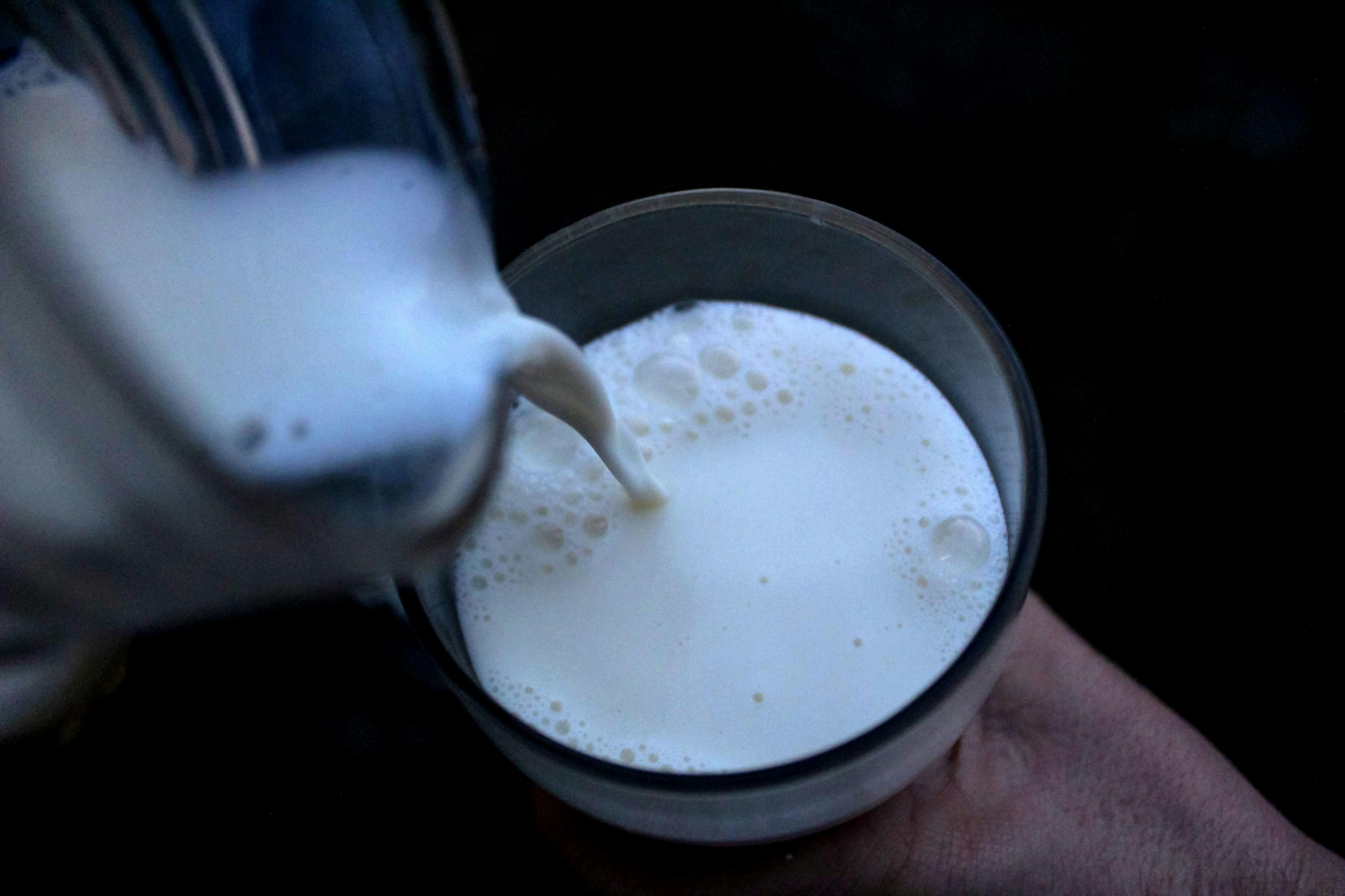 Dr. Irarrázabal por leche como el mejor hidratante: “En concepto de hidratación, efectivamente funciona mejor que el agua. Sin embargo, hay que considerar otros elementos