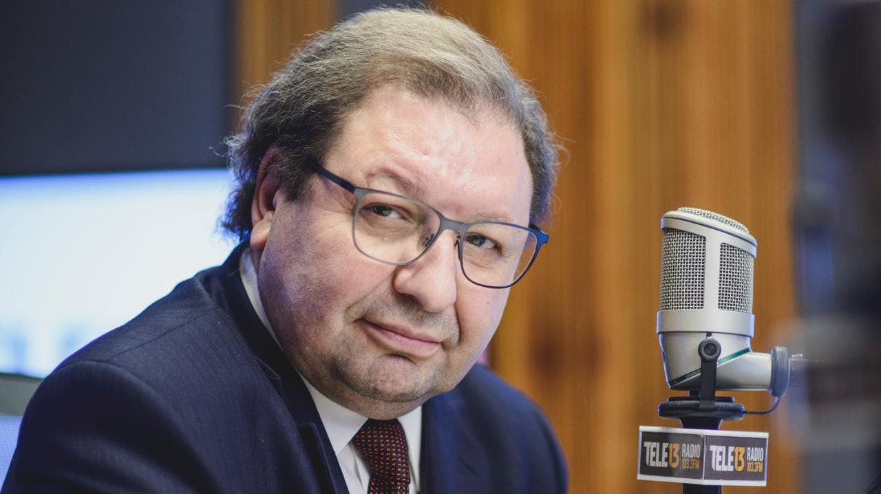 Ascanio Cavallo por el rechazo de la acusación constitucional contra el ministro Ávila y la gira del Presidente Gabriel Boric por Europa