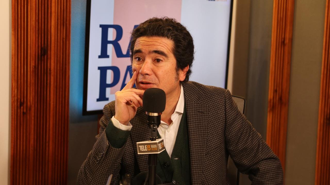 Ex ministro Briones: Las voces que hoy están en el Gobierno eran adalides de cerrar colegios con proyectos de ley, con acusaciones constitucionales