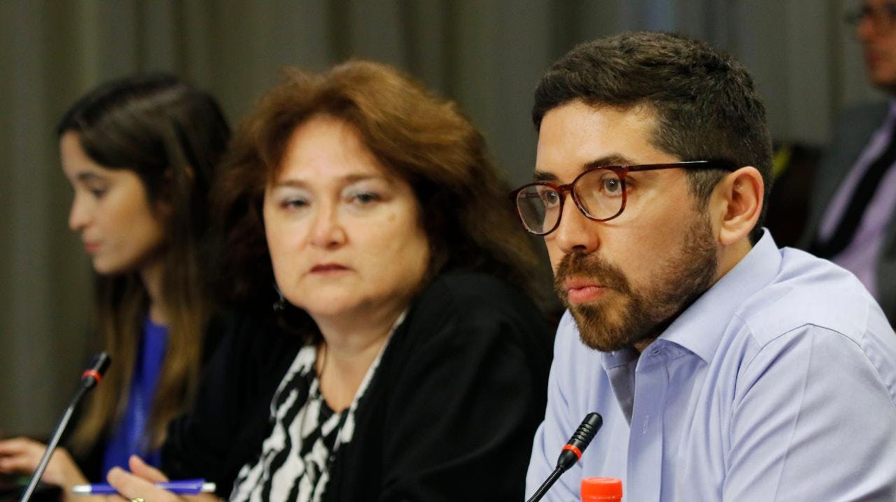 Diputado Juan Santana por baja de la UDI de mesa técnica por pensiones: “Lo que le está diciendo la UDI al país es que no quieren una reforma para mejorar las pensiones en Chile y eso es inaceptable”