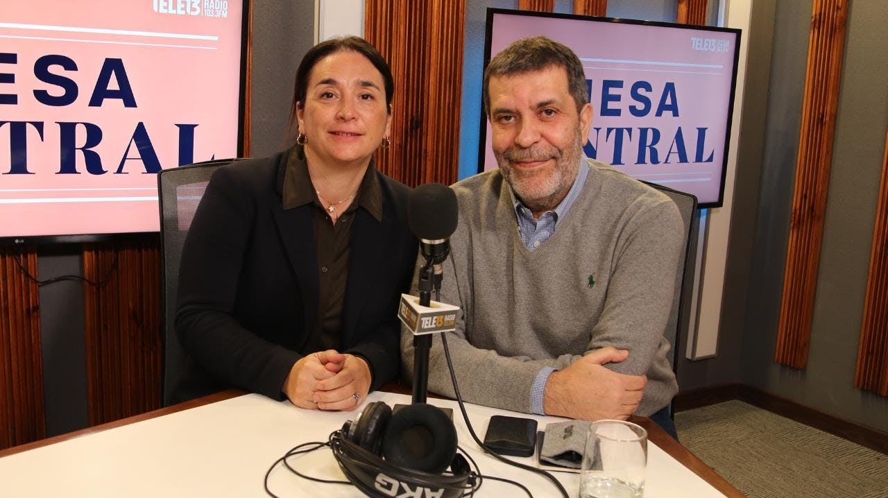 Naudon y Moreno por la objeción de la Contraloría a 29 convenios con fundaciones y el proceso constitucional en la encuesta CEP
