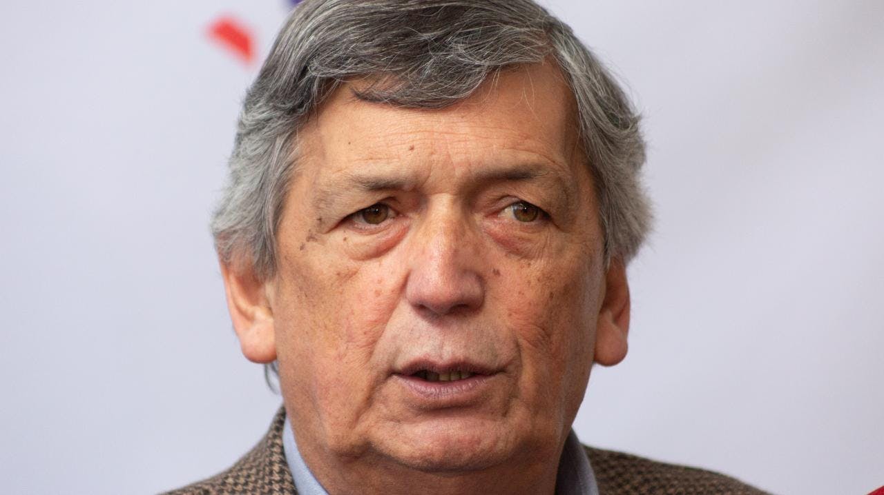 Lautaro Carmona (PC) por reunión entre el Gobierno y Chile Vamos: Espero que entregue resultados, no en beneficio de Chile Vamos o del Ejecutivo, sino en beneficio del país