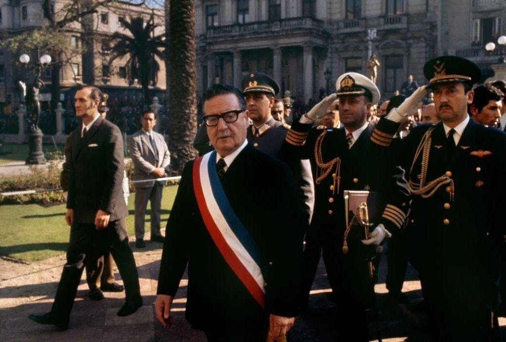 La historia del agente que desafió a la CIA y se opuso al derrocamiento de Salvador Allende