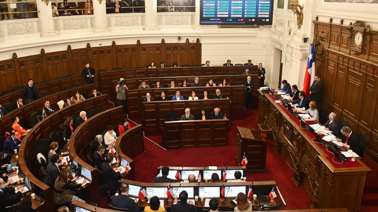 García y Walker por el inicio de las votaciones en el Pleno del Consejo Constitucional