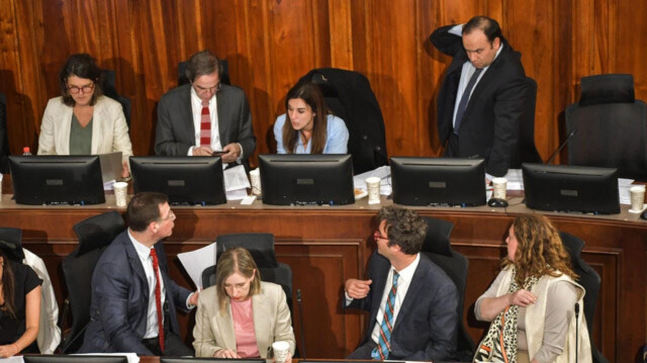 Viera Gallo y Bertelsen por el fin de las votaciones de la Comisión Experta al texto del Consejo Constitucional