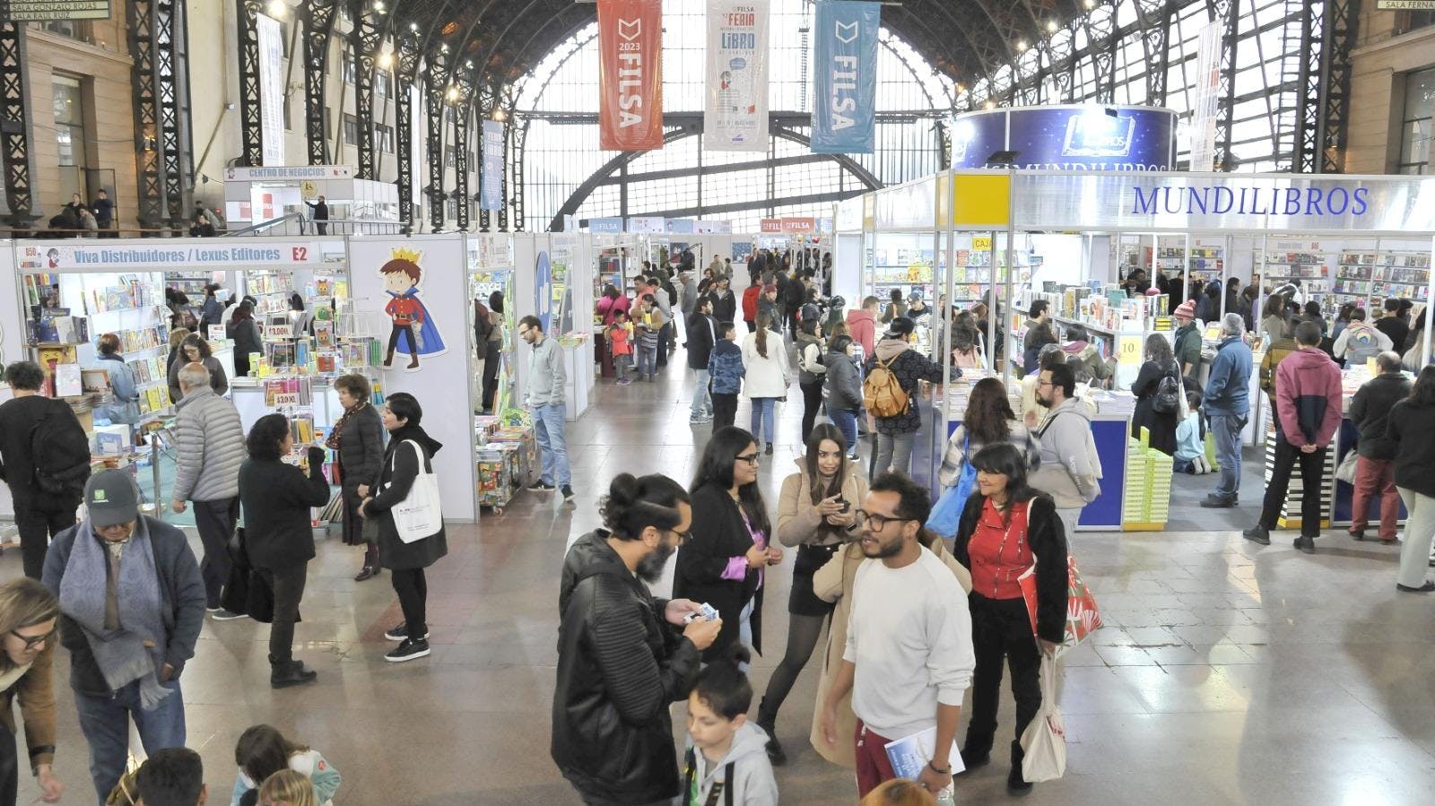 Pdte. Cámara Chilena del Libro por FILSA: “Es un hito que ha permitido que la gente siga cumpliendo con el rito de asistir a un lugar público y encontrarse con los libros