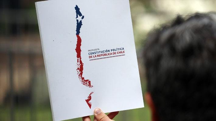 Viera Gallo y Stewart por las franjas televisivas y la corrupción en la propuesta de nueva constitución