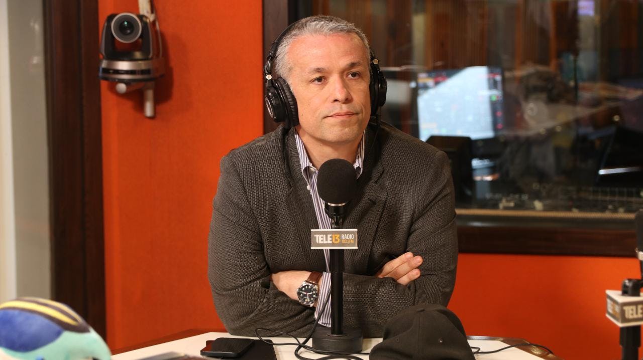 Óscar Landerretche por nueva Constitución: “Esta propuesta, al igual que la anterior, no es una solución política, más aún se ha convertido en parte de la estrategia presidencial de alguien”