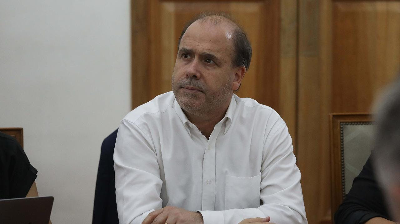 Presidente de la DC y postura del ex presidente Frei: “La respetamos (...) tiene una visión distinta, pero muy minoritaria respecto a lo que significa la posición nuestra”