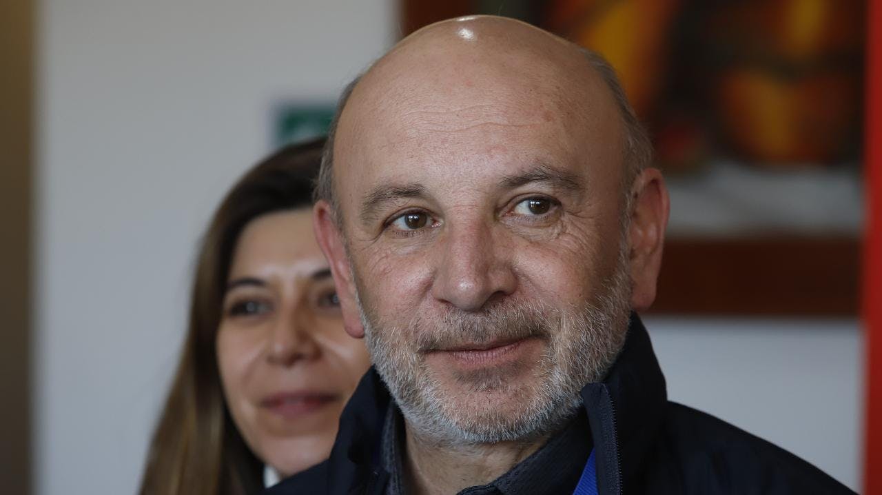 Senador Juan Luis Castro por aplicación del fallo GES: Hoy no hay ninguna isapre que esté en riesgo de quiebra