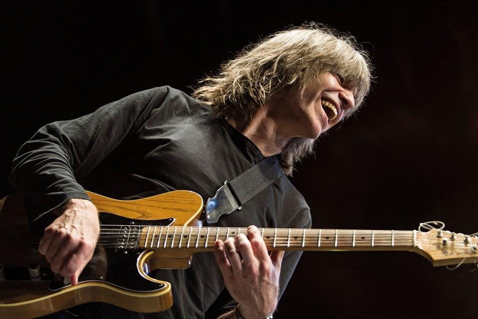 El destacado guitarrista Mike Stern agenda su regreso a Chile