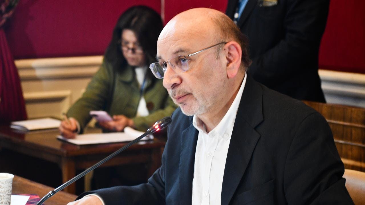 Senador Juan Luis Castro (PS): El Estado perdió el control de territorio a manos de la delincuencia