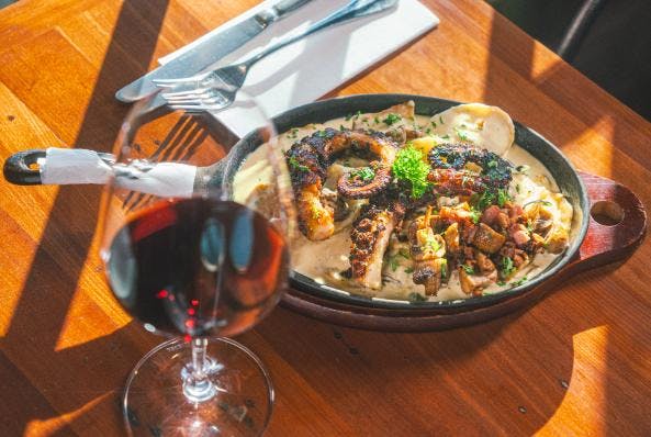 La Vinoteca: un lugar para comer, beber y sentir