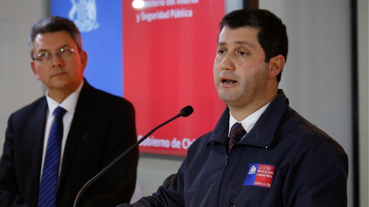 Ex subdirector de la Onemi por incendios forestales y problemas en evacuación: “Seguimos usando la misma herramienta para distintas amenazas”