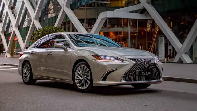 Patricio Aguilar se refirió a la compra de los Lexus: Nuestras autoridades tienen la disposiciones de tomar este tipo de decisiones, pero parece algo controversial comprar vehículos de alta gama"