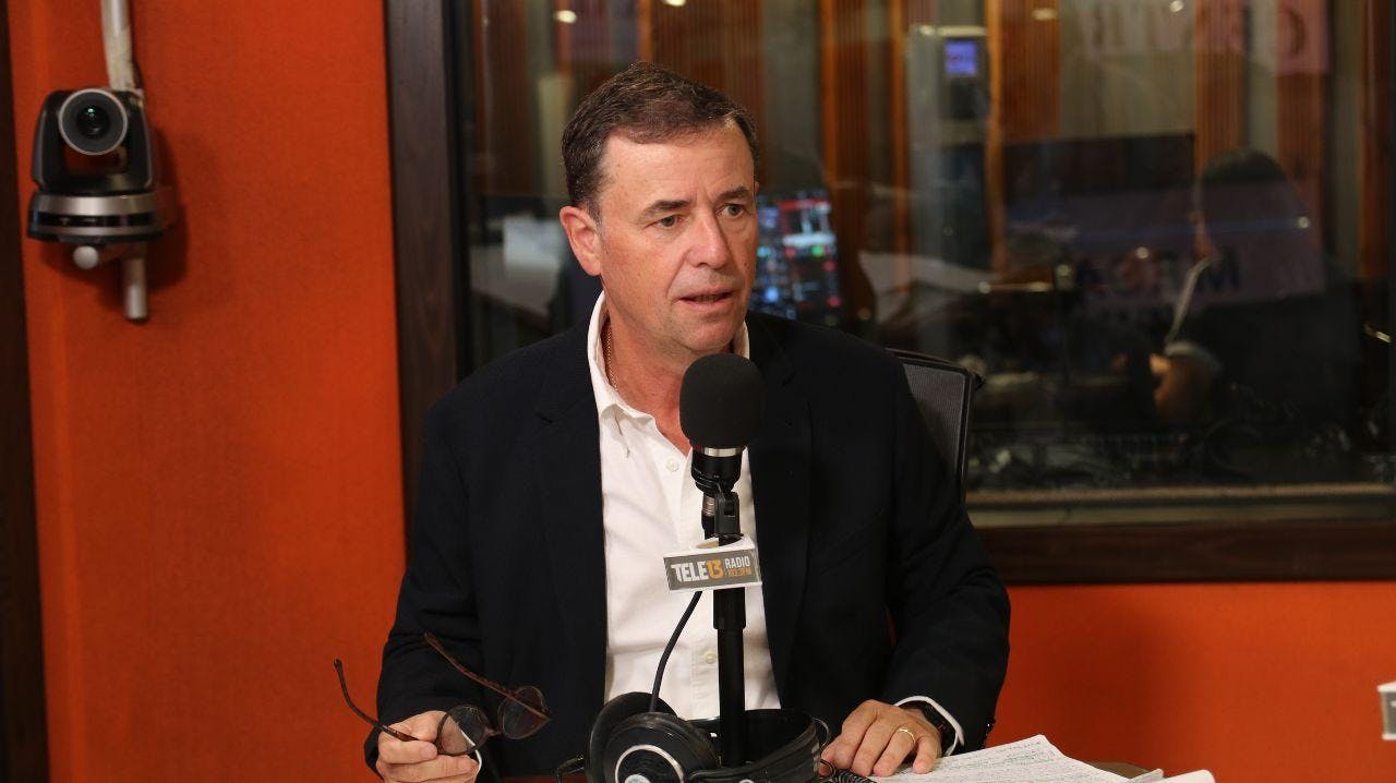 Rodrigo Pérez Mackenna, ex biministro de Vivienda por aniversario del 27F: “Valoro el liderazgo de Piñera (…) Lo importante fue ponerle sentido de urgencia a la situación”