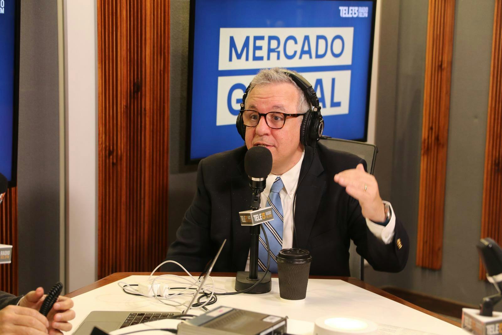 Axel Christensen: “La solución de la crisis económica en Argentina pasa por un acuerdo político”