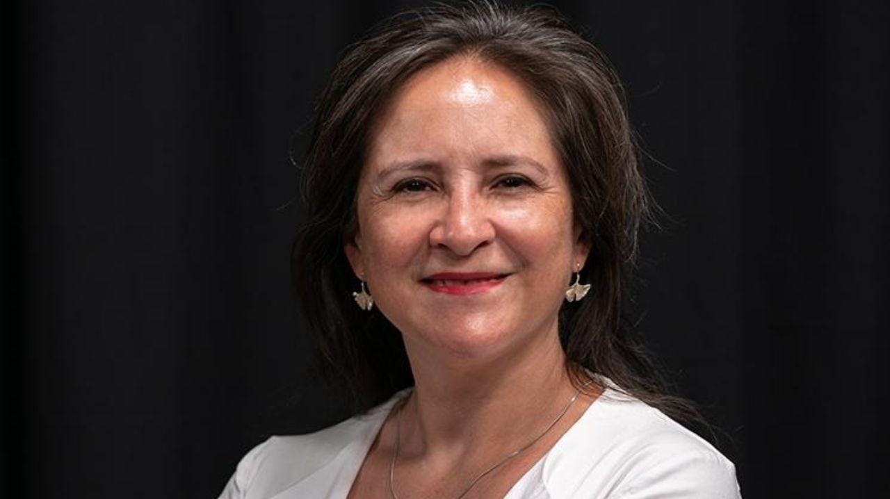 Chiara Sáez, académica U. de Chile, por apagón analógico: “La oferta de mayores contenidos es la deuda que tiene este cambio tecnológico”
