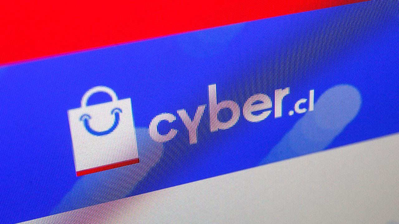 Directora ejecutiva E-commerce CCS por CyberDay 2024: “Ha aumentado la cantidad de inmobiliarias y marcas de auto que estarán participando”