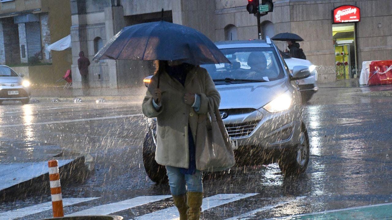 Dirección Meteorológica de Chile: “No vamos a tener una ventana después del sistema frontal porque rápidamente viene otro sistema frontal”
