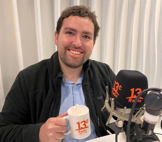 Francisco Ackermann nos cuenta su historia y la de su exitoso libro Con Peras y Finanzas