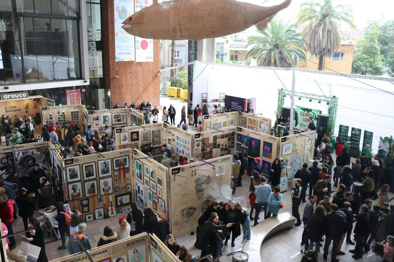 La feria de artes visuales más grande de Chile abre sus puertas