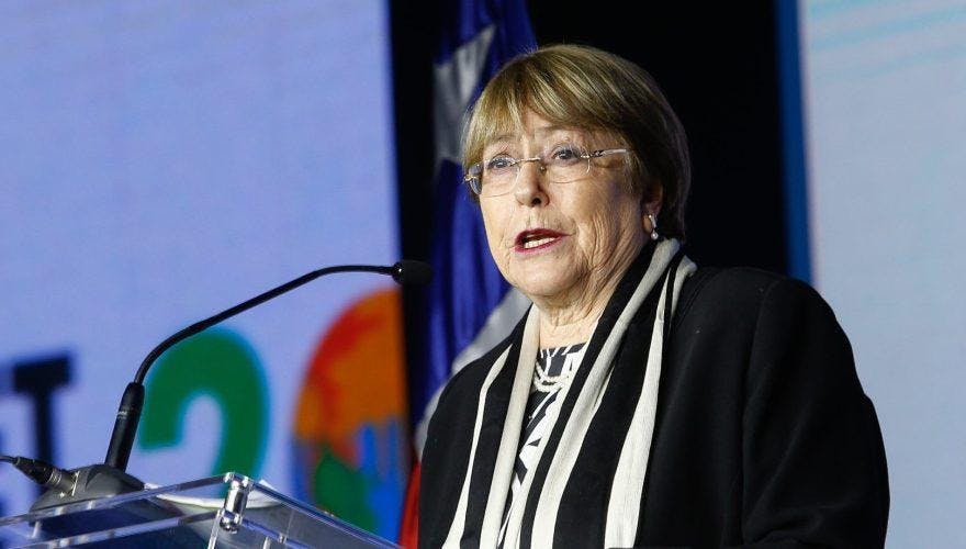 Claudio Fuentes y las próximas presidenciales: Bachelet está llenando un vacío, pero también se convierte en un tapón de nuevos liderazgos