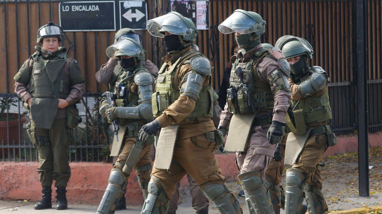 General de Carabineros (r) por alza en robo de vehículos con violencia: “Si el ámbito político fuese más rápido, tendríamos una inteligencia ya operando”