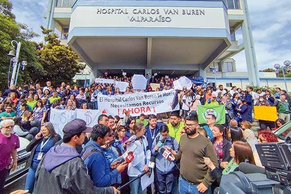 Presidente de Colmed Valparaíso por crisis en Van Buren: : Cada día que pasa son 27 a 30 cirugías que no se pueden realizar