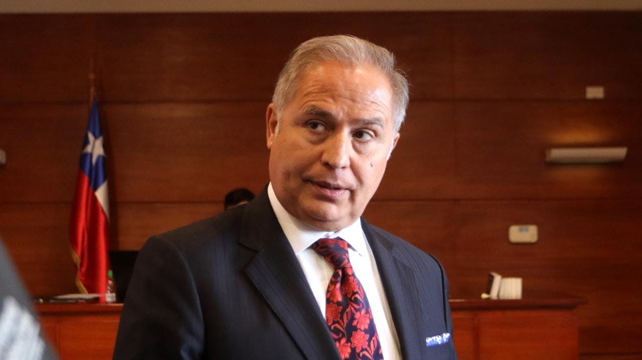Juan Carlos Manríquez, abogado de Angela Vivanco: “La acusación constitucional del oficialismo es insalvable”