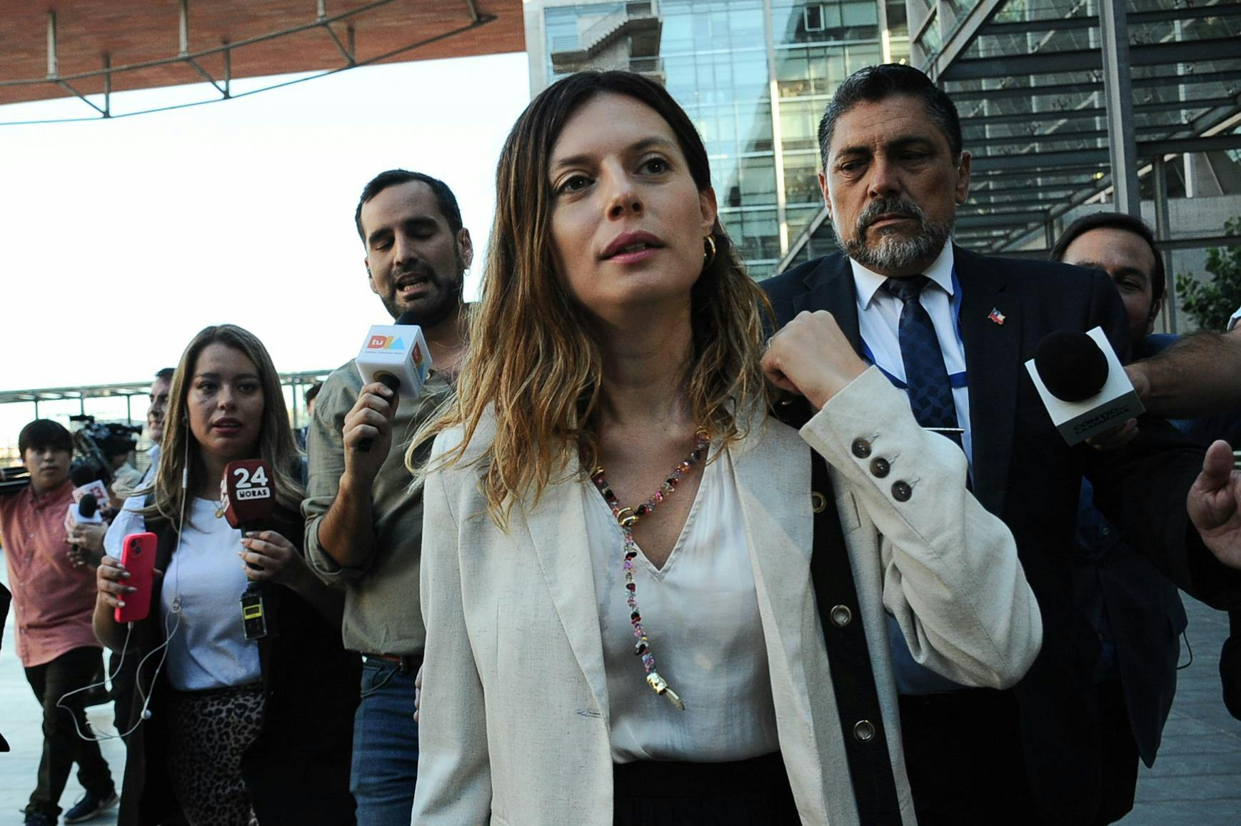 Fiscal de Alta Complejidad Oriente por prisión preventiva de Cathy Barriga: “La libertad de la imputada es un peligro para la seguridad de la sociedad”