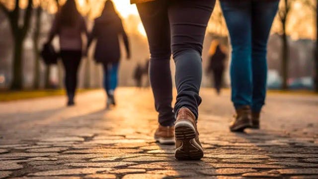 'Walkers': la nueva modalidad de delivery a pie para pedidos de corta distancia
