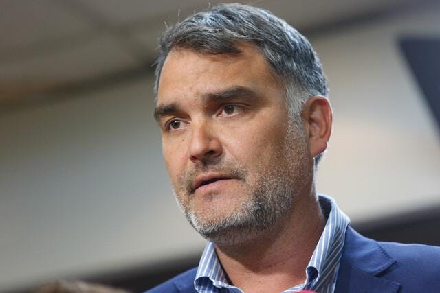 Senador Macaya por devoluciones de isapres: Los planes de pago fueron conocidos y aceptados por el Ejecutivo antes de empezar a ejecutarse