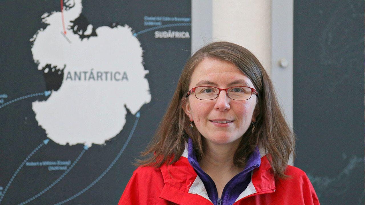 Dra. en Ecología y Ciencias Medioambientales sobre buque Almirante Viel: “Como país no teníamos un rompehielos que fuese científico”