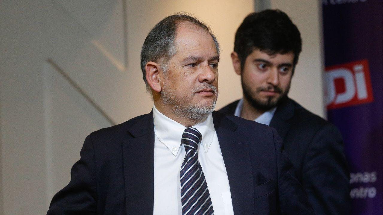 Abogado Pablo Toloza por Democracia Viva: “Lo que no ha respondido Catalina Pérez es por qué borró las conversaciones con Carlos Contreras”