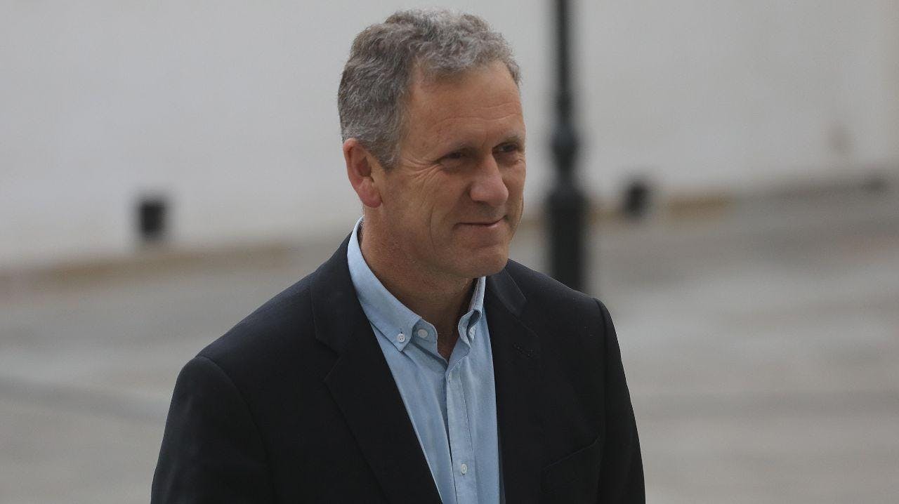 Ministro de Transportes por corte de suministro eléctrico: “Las empresas están trabajando en mantener activados los nodos más importantes de la red”