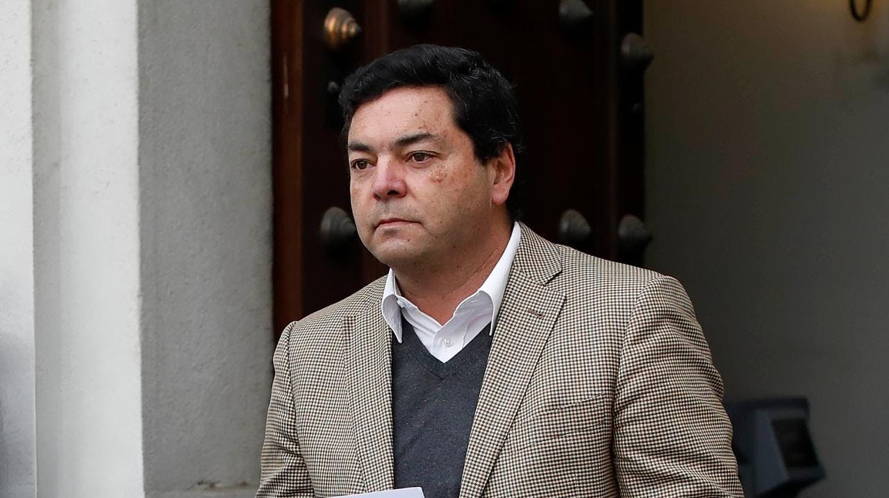 Fuenzalida (UDI) por inhibidores de celulares en cárceles: “Lamento que el ministro de Justicia esté más preocupado de la filtración que de corregir el problema”