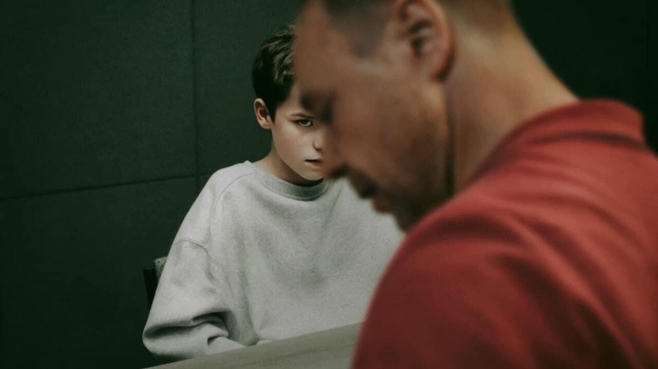 Académico Usach por serie “Adolescencia”: “Las escuelas son reactivas, reaccionan al hecho que ocurrió y no realizan acciones preventivas”