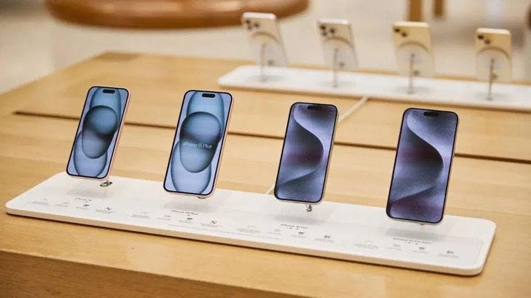Los nuevos anuncios de Estados Unidos sobre aranceles a teléfonos, computadoras y chips