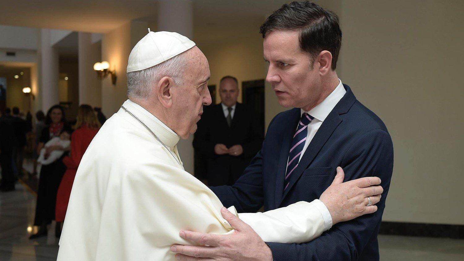 Juan Carlos Cruz por Papa Francisco: "él hizo mucho y le quedó mucho por hacer"