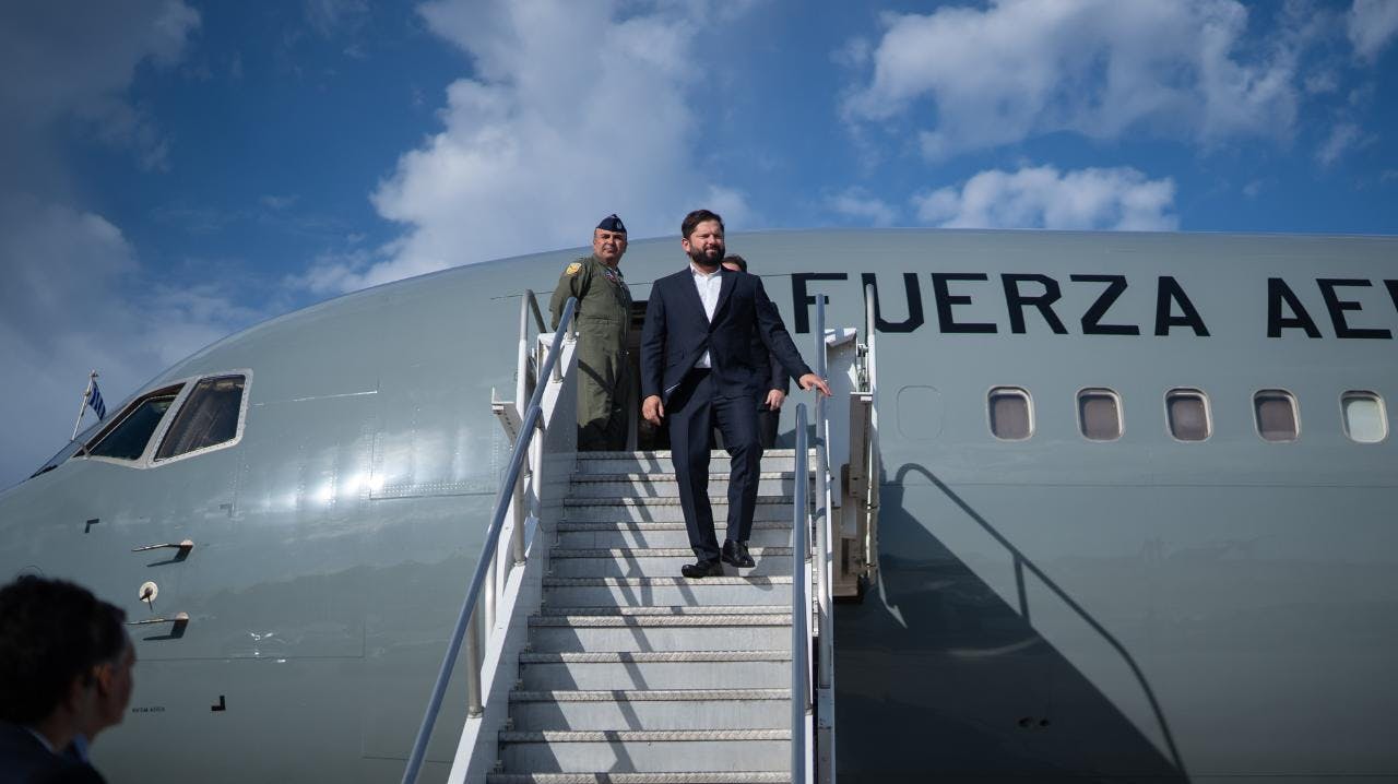 La crisis de ritualidades en la democracia y la gira por Asia del Presidente Boric